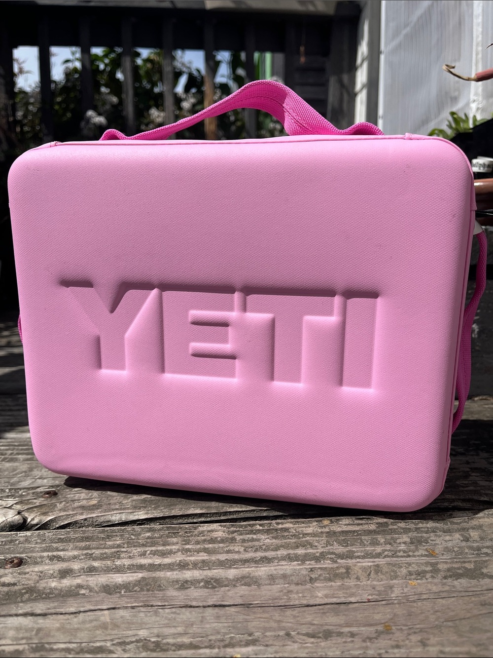 Yeti Pink Daytrip Lunchbox - Picture 6 of 7